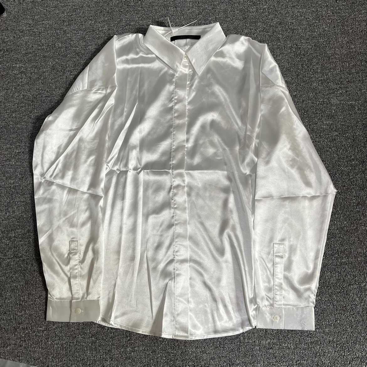 

Men' Casual Shirts High street shirt 20ss luxury fashion lazy childe fashion rich little mercerized cardigan long sleeve loose Satin shirt, White