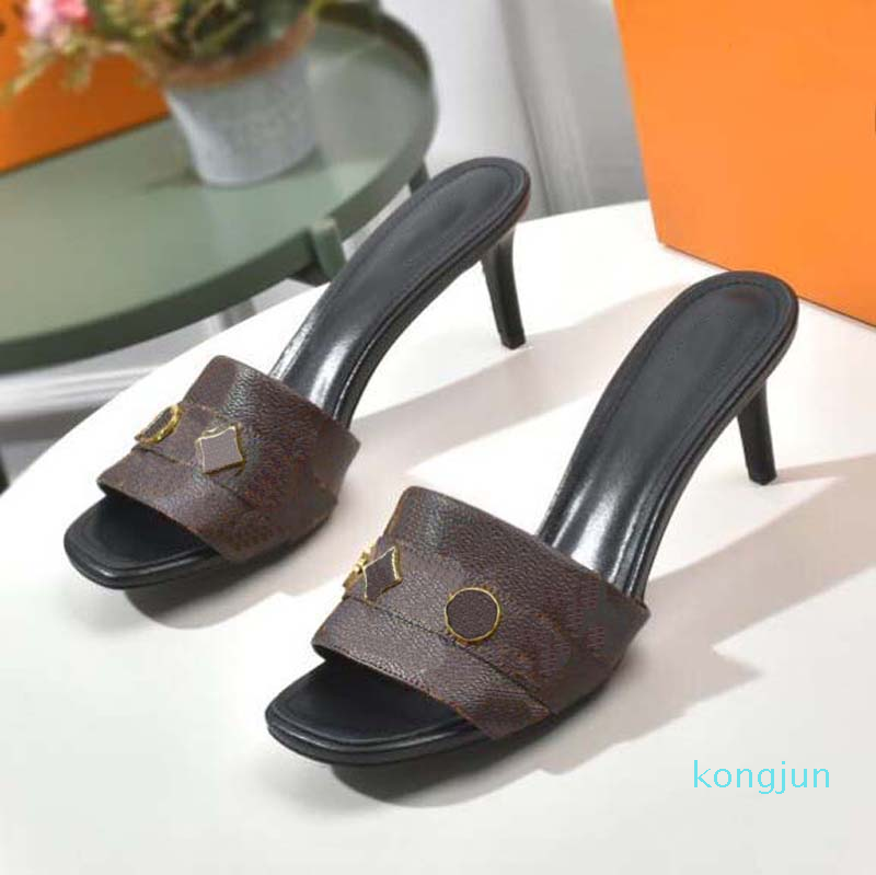 

Fashion-Classics Women shoes Slippers Sandals fashion Beach Thick bottom heels Alphabet lady Sandal Leather High heel shoe slides, #1