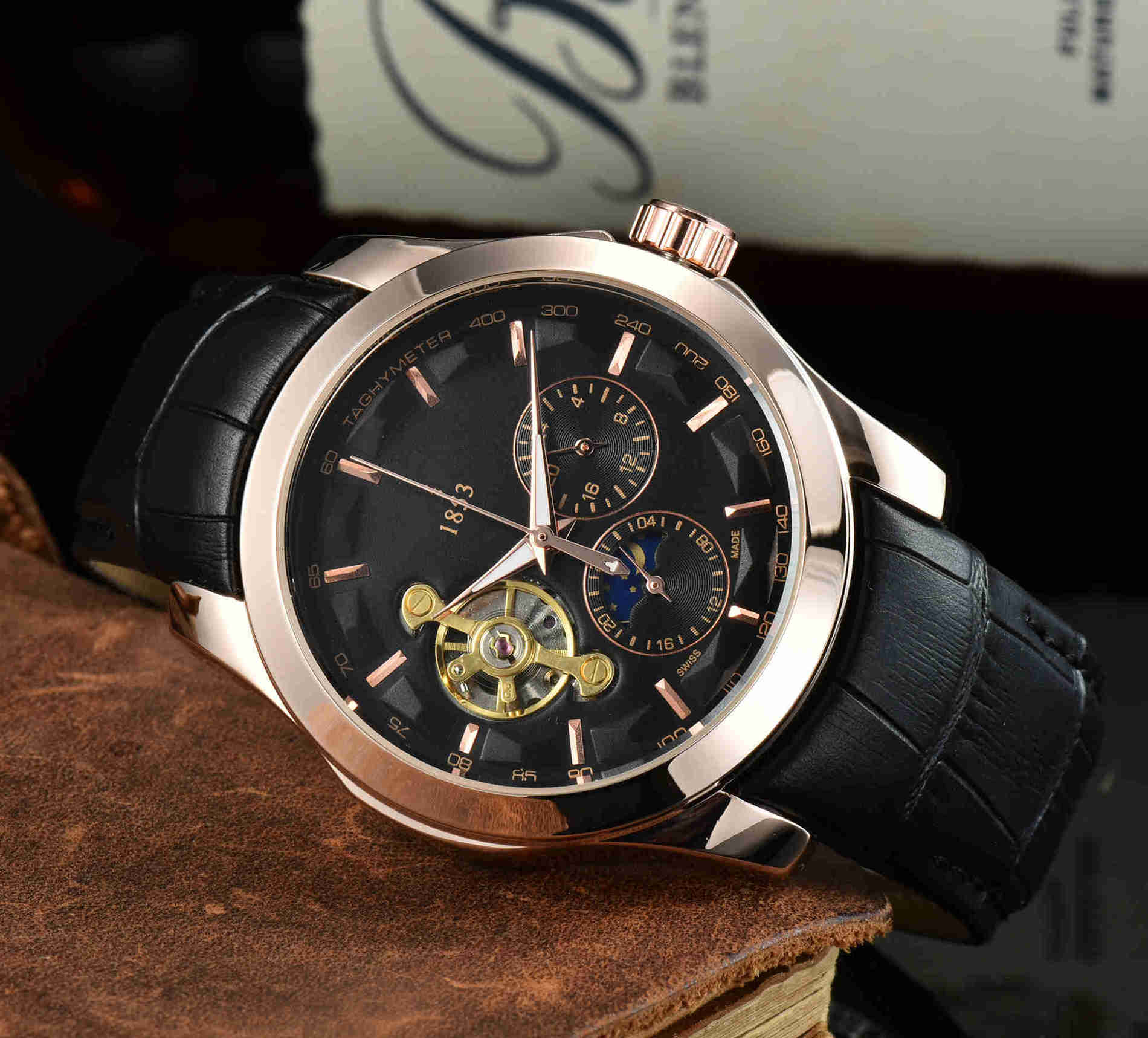 Montre mécanique pour hommes à grand volant tendance de luxe de haute qualité Les dix meilleures marques au monde designer suisse