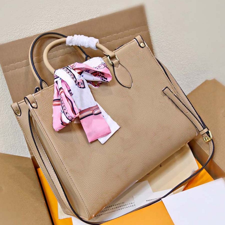 Fashion Designer Botes Luxury Brand Purse Sac Open Sac Portefeuilles Femmes sacs à main TOTE VRAIS Sacs en cuir Lady Plaid Poursts Sangage Duffle