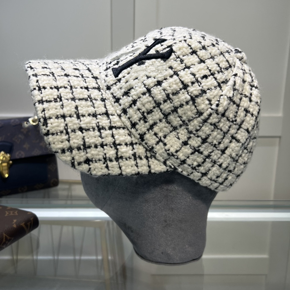 

fashion Cap Couple Trend Hip-Hop Baseball Cap Love Hat Winter Hard Top