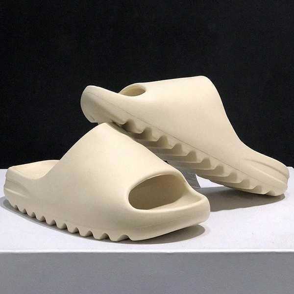 

Slide Slider Foam Runners Yeeyzs With Box Slippers Sandals Shoes Triple Black White Slides Sock Bone Resin Desert Sand Earth Brown Me ecG