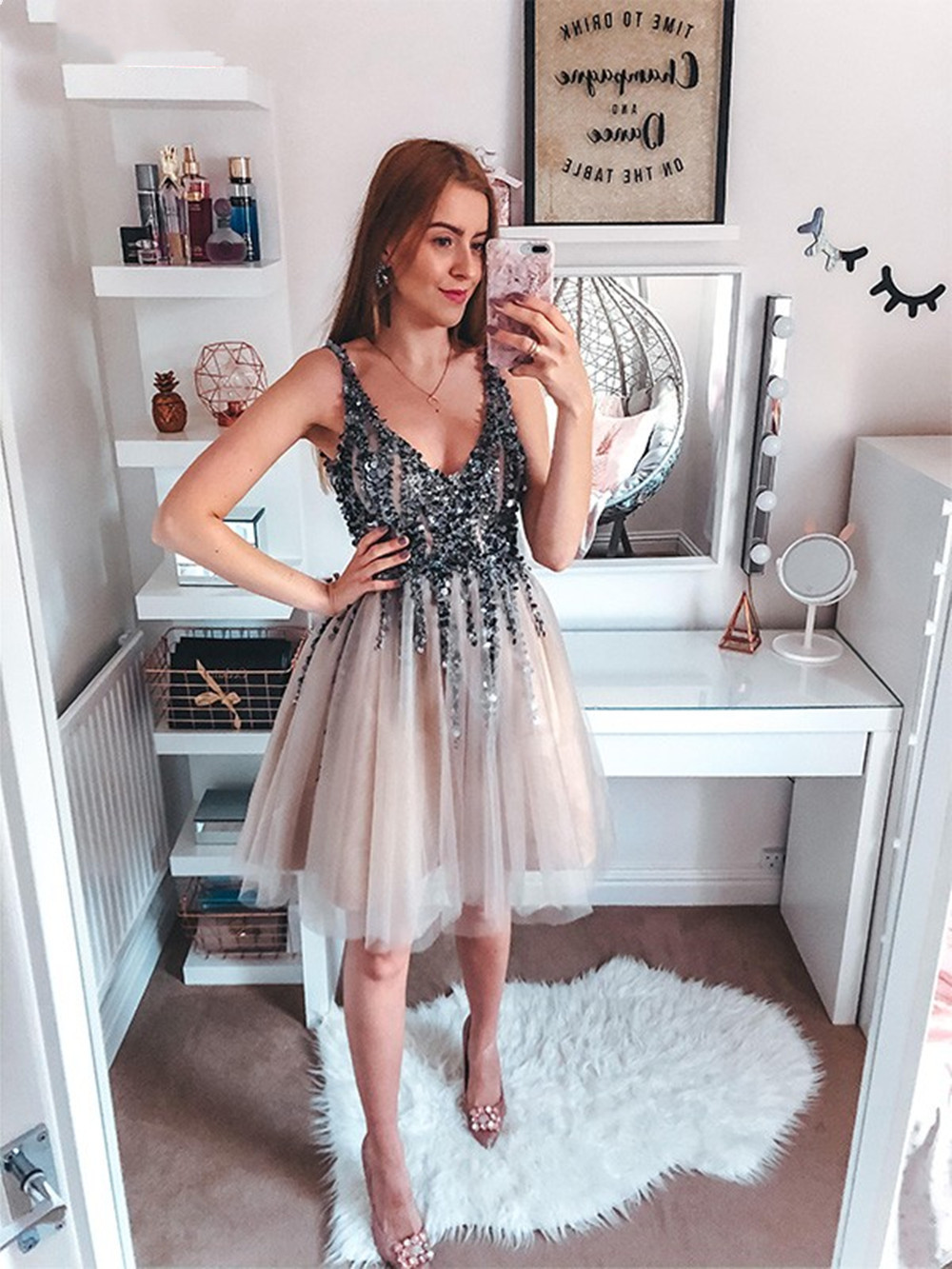 

V Neck Homecoming Dresses with Beaded Sequins Sexy Open Back Robe De Cocktail Party Girls' Wear Short Prom Gowns Tulle A Line Graduation Dress, Ivory