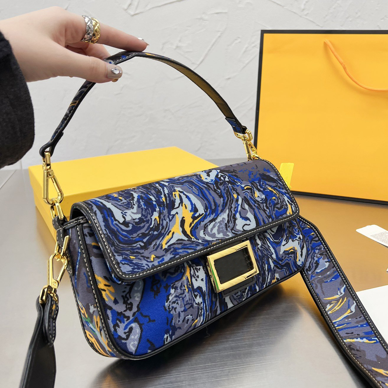 

2022 newest spring womens baguette bags handbag Fashion design woman shoulder bag embroidered letter top quality genuine suede crossbody hobo marble tiger