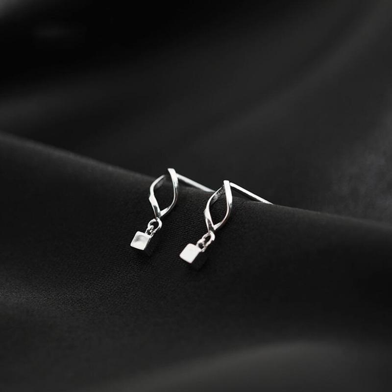 

Stud 2022 Trendy Women 925 Sterling Silver Earrings Mini Simple Geometric Square Earring Lady Party Accessories Girl GiftsStud