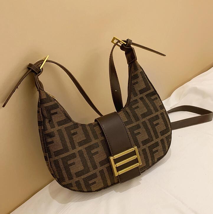 

Women's Bag New Large Capacity Shoulder Canvas Bag Fashion Versatile Portable Messenger Bag
