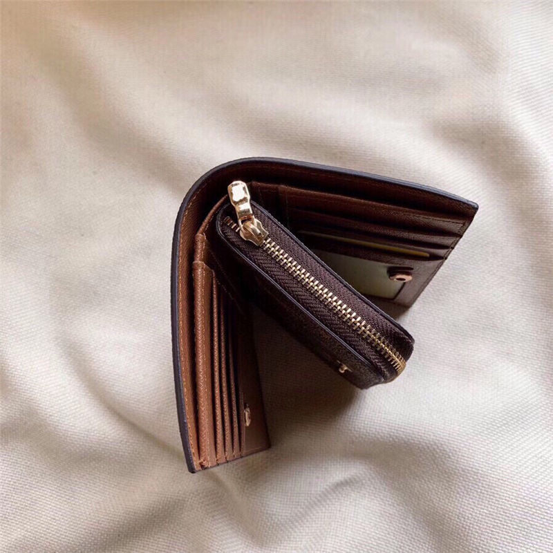 2022 Luxurys Designers Femmes Mini portefeuille Totes Holders Plain Sac à bandoulière Interior Slot Pocket Coin Gown