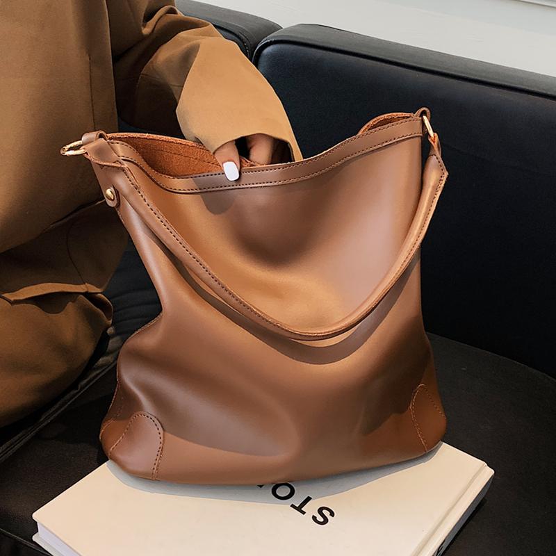 

Evening Bags Female Bucket Bag Large Capacity Women Tote Casual Solid Color Hobos Patchwork Handbags Ladies Big Shopper Leather 2022Evening, Black