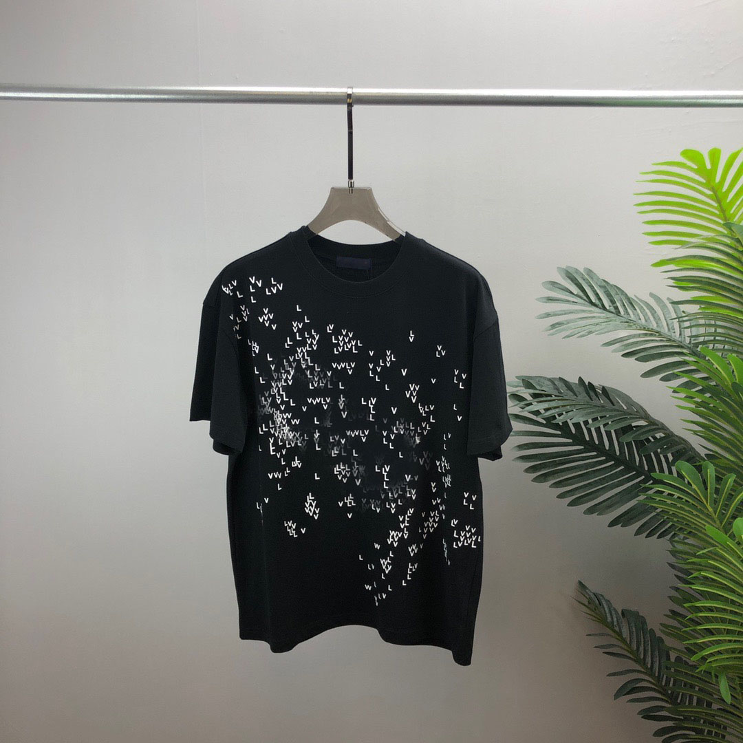 

2022ss New men shirt spring and summer new Hoodies high grade cotton printing short sleeve round neck panel T-Shirt Size: m-l-xl-xxl-xxxl Color: black white L004