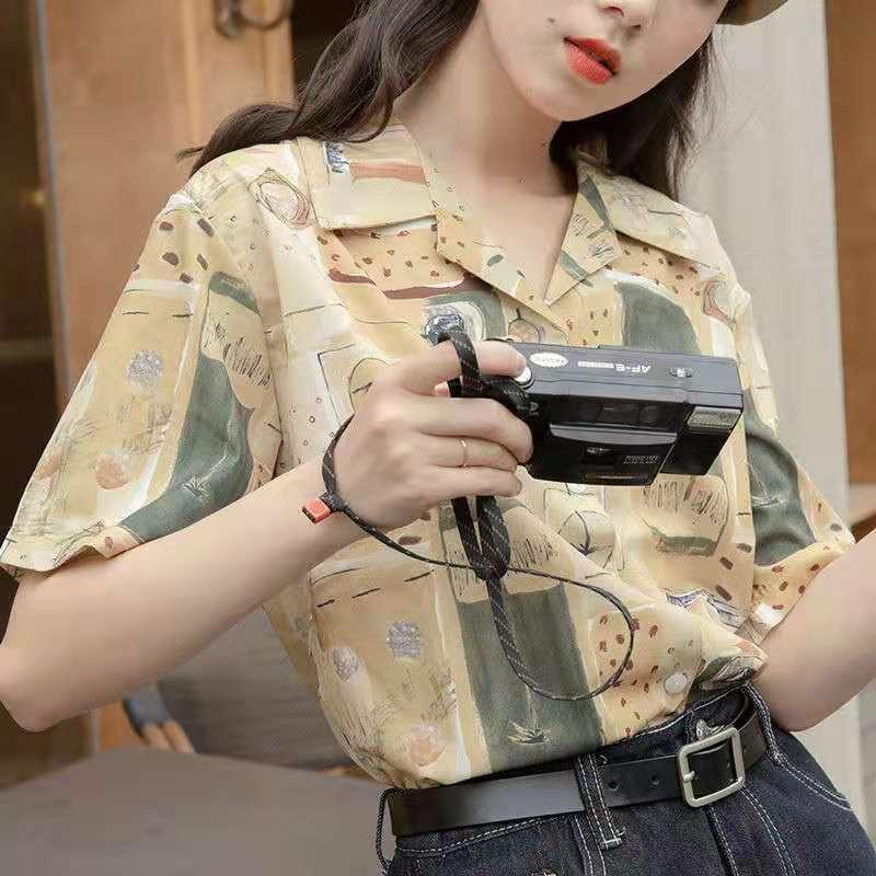 

Men's Casual Shirts Retro Short-sleeved Shirt Woman Ins Printing Student Wild Loose Polyester Suit Collar All-match Button Sunscreen ShirtMe, Yellow