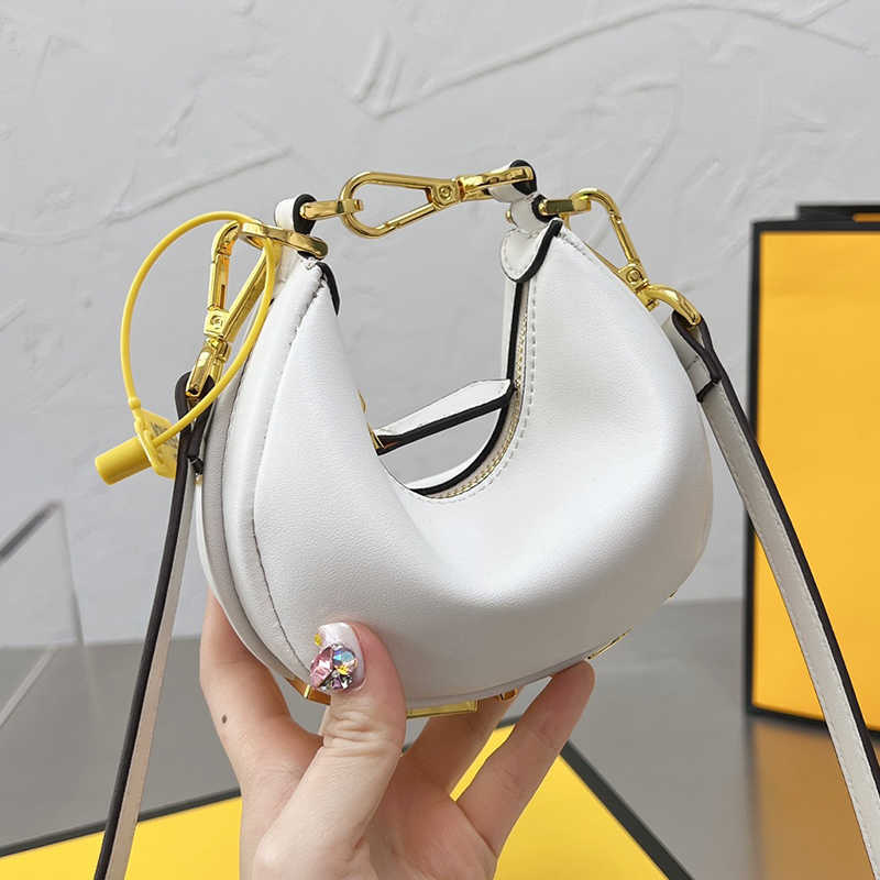 

2022 new lady real leather shoulder bags clutch mini roma half moon crossbody handbag women luxurys purse tote graphy bag hobo, Nude pink patent leather