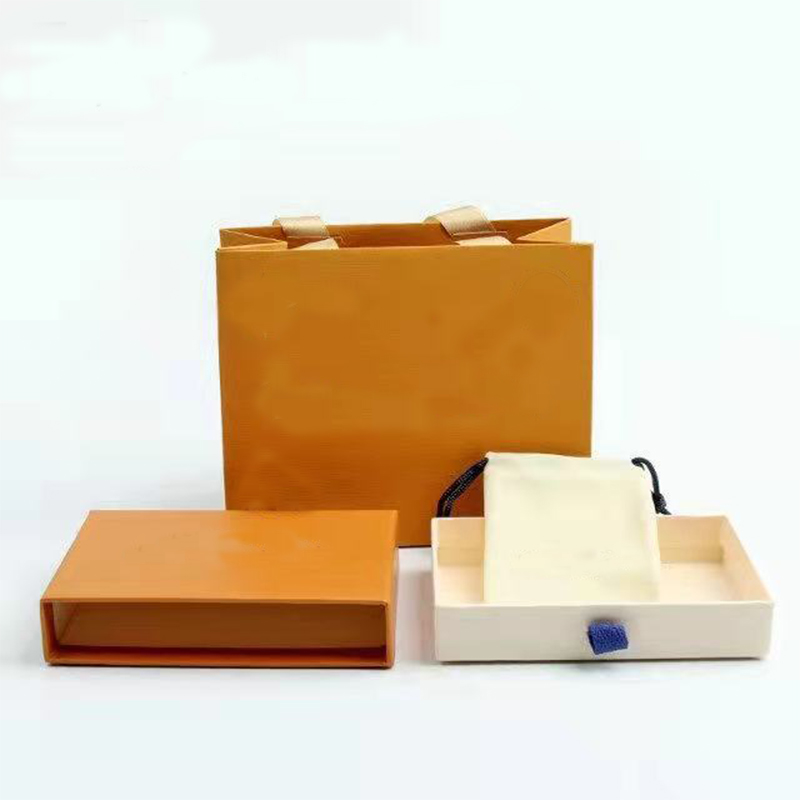 

V Letter Classic Designer Jewelry Box Set High Quality custom jewelry box Bracelet Box Wholesale Include Flannel and Tote Bag