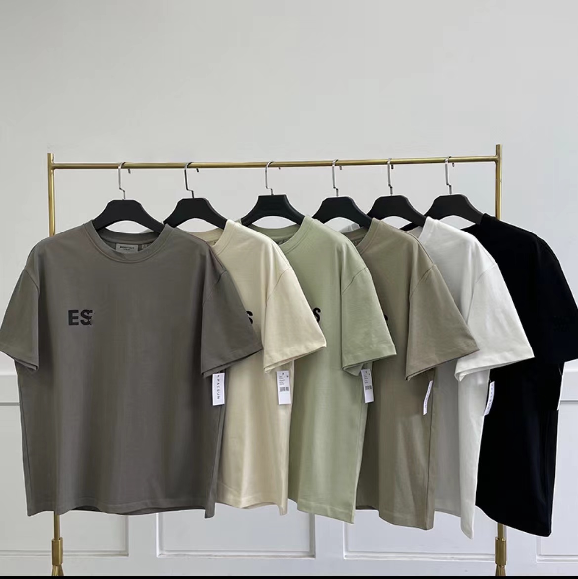 

Designer women mens essential T Shirts Chest Letter tshirts ess Short Sleeve shirt oversized Loose Oversize Casual T-shirt Cotton Tops Men Womens 000