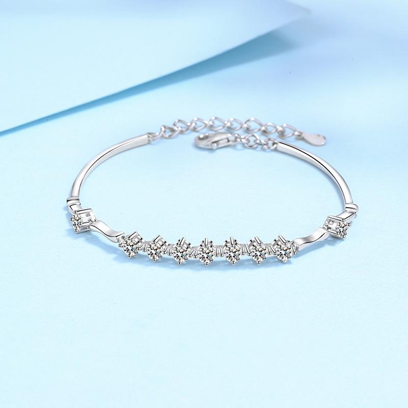 

Charm Bracelets Sterling Silver 1.35 CT D Color VVS Moissanite Diamond Bracelet For Women Engagement Anniversary Party GiftsCharm