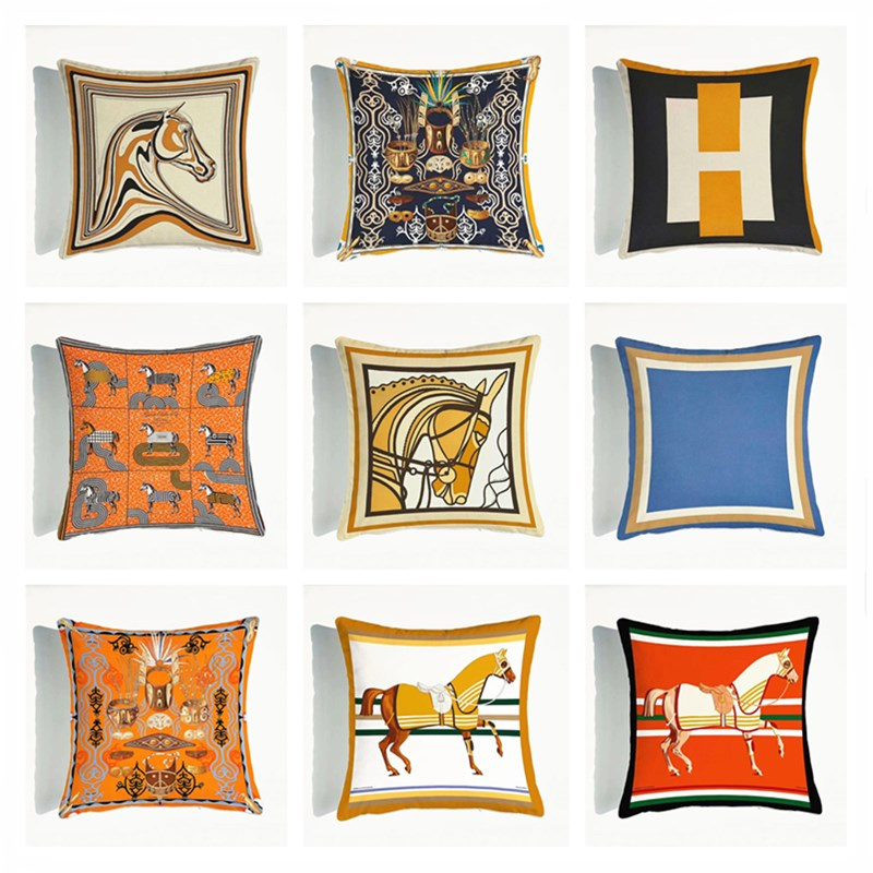 

45X45CM Horse Pillow Case Velvet Pillowcase with hidden zip Sofa Car Cushion Cover for Office Home Decoration, 01