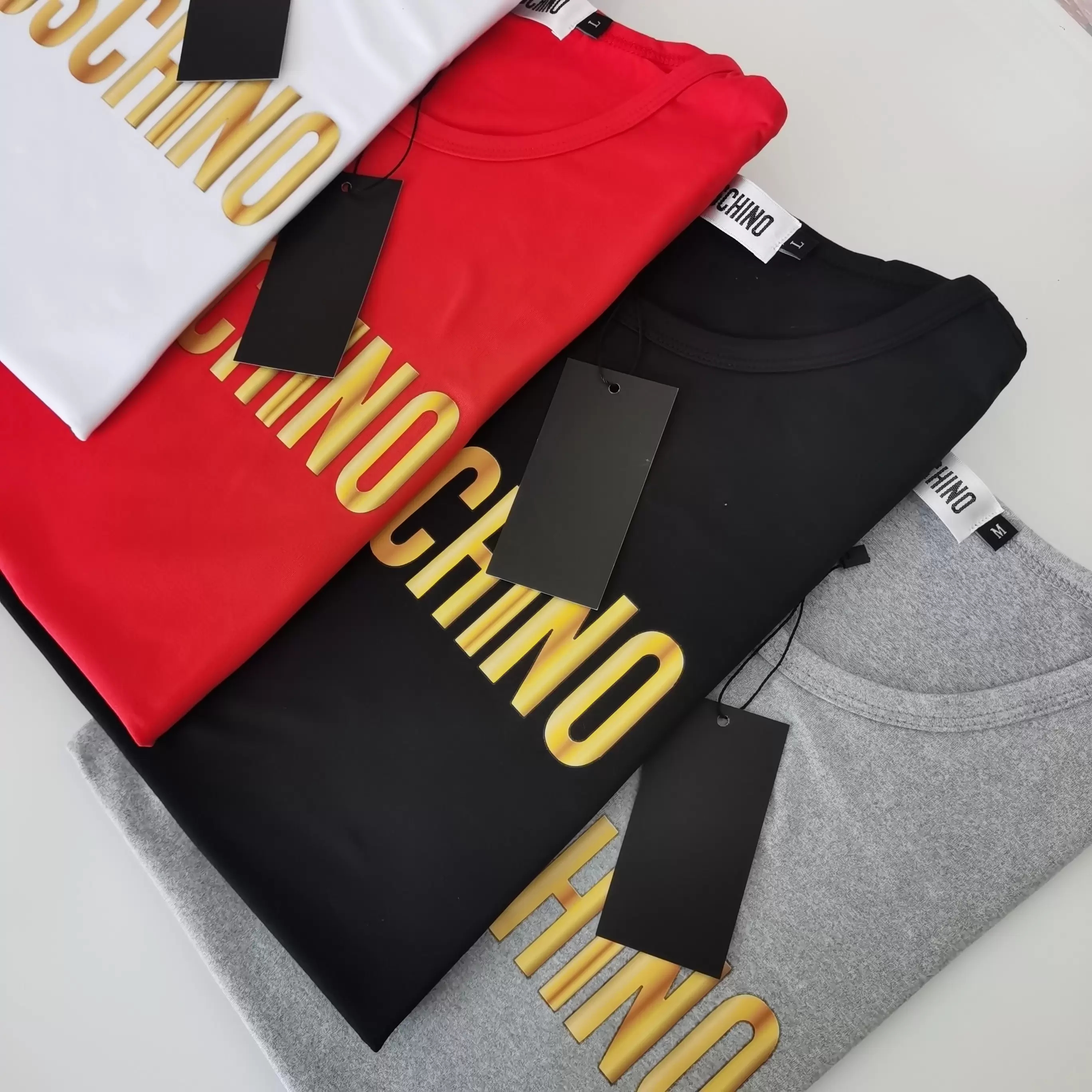 

Italy Luxury designer t shirts man woman brabd printing durable Cotton flawless letter Baroque Coach Starbucks gun Fashion Excellent White ucci tees tops polo, Size do not sell