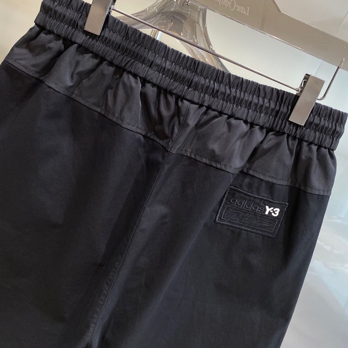 

Men and Women y3 Summer Fashion Athleisure Cargo Shorts Letters Pocket Beach Shorts, Black