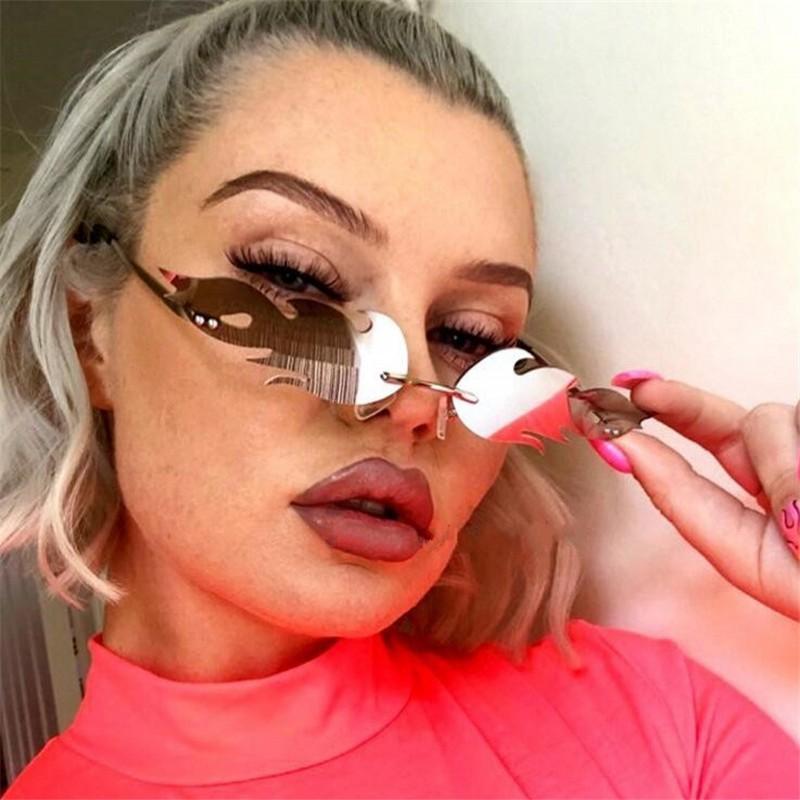 

Sunglasses Chic Flame Lens For Women Hollow Out Sun Glasses Female Alloy Mirror Shades Men Ins OculosSunglassesSunglasses
