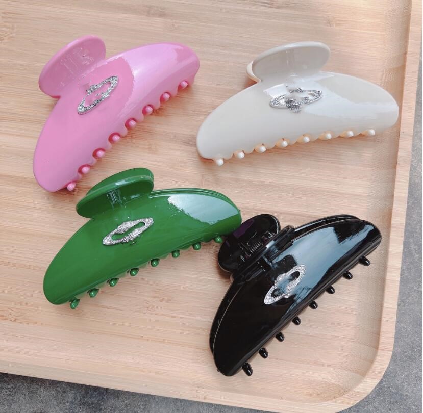 

2022 Korea Multicolor Clamps Retro All-match Diamond Back Head Lazy Headwear Female High Quality Fast Delivery