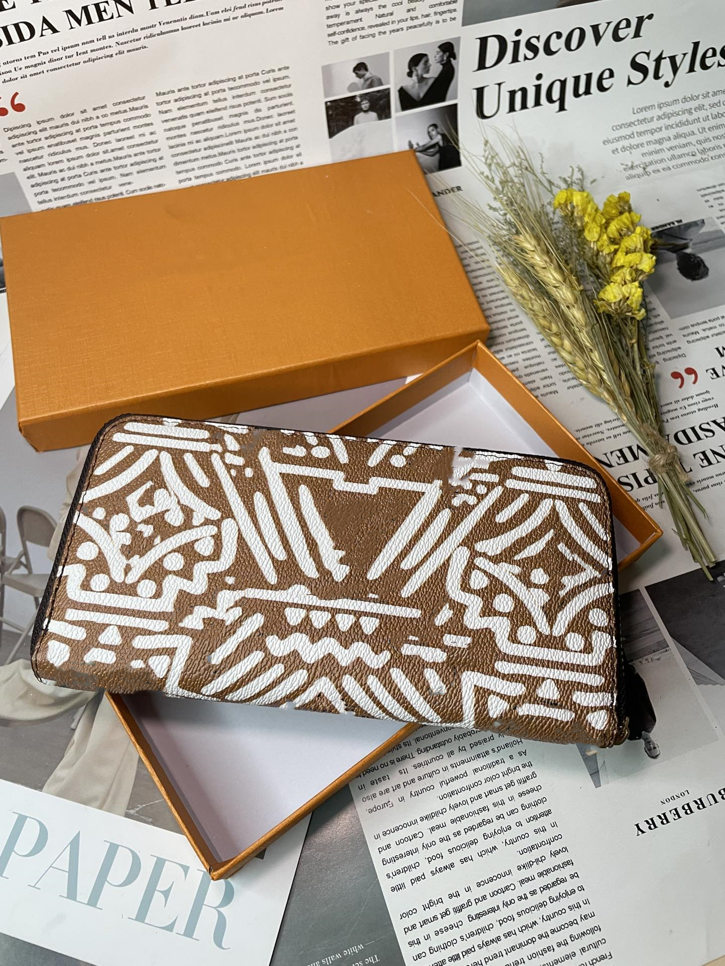 

High quality Fashion clutch Genuine leather wallet with box dust bag Women Men Purse Credit ID Card Holder Purse Coin Purses Wholesale A70525