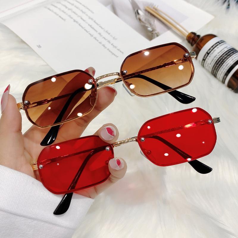 

Sunglasses Fashion Small Rectangle Metal Frame Women Vintage Brand Designer Square Sun Glasses Shades Female UV400Sunglasses
