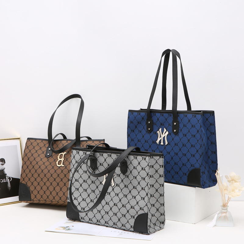 Sacs de designer Nouveaux fourre-tout à haute capacité élégant avec épaule portable pour femmes NY Yankees broderie partout imprimé