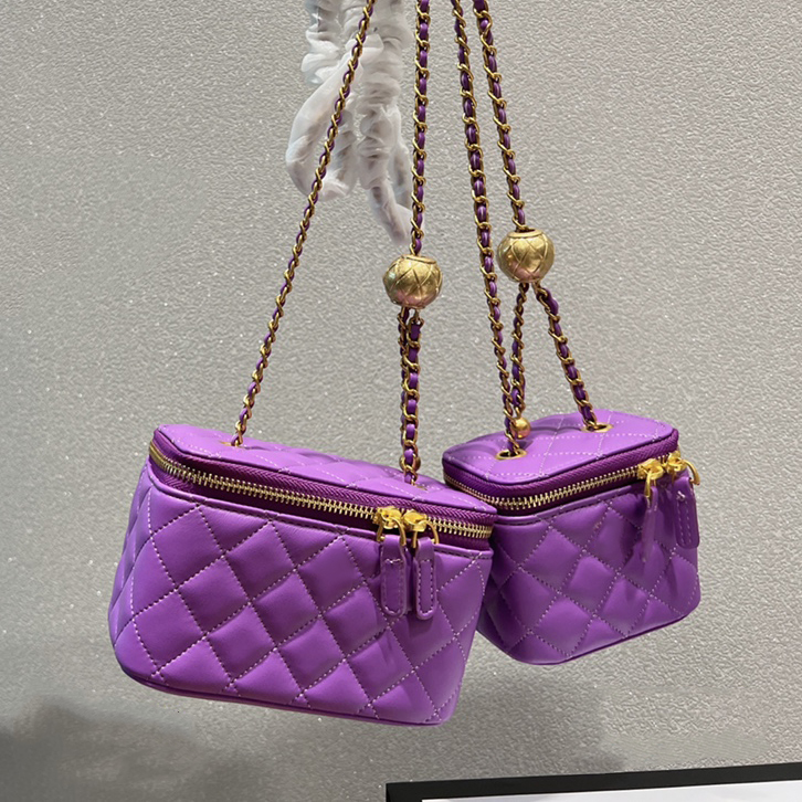 

22Ss Ladies Gold Ball Case Cosmetic Bag Lambskin Designer Bag Classic Diamond Quilted Metal Hardware Leather Chain Shoulder Crossbody Luxury Womens Totes Handbags, Box