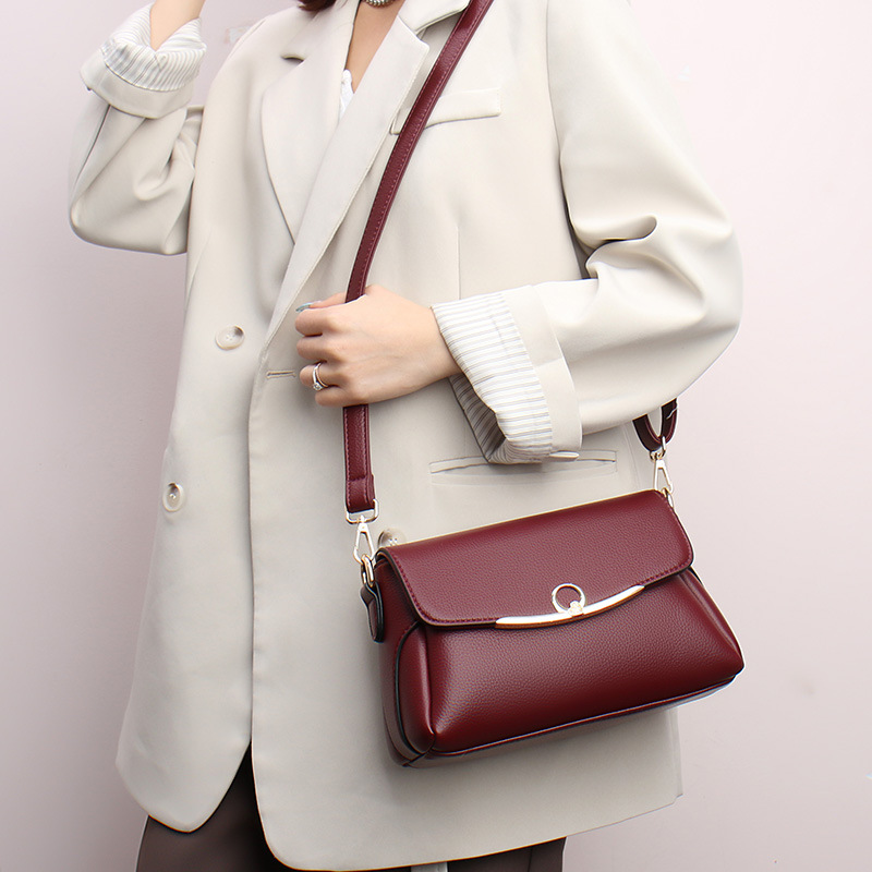 

Women Shopping Shoulder Bags Fashion casual Womens Bag Handbag Totes High-capacity High quality Genuine Leather Oxford Large volume wholesale Small Black Red 6100