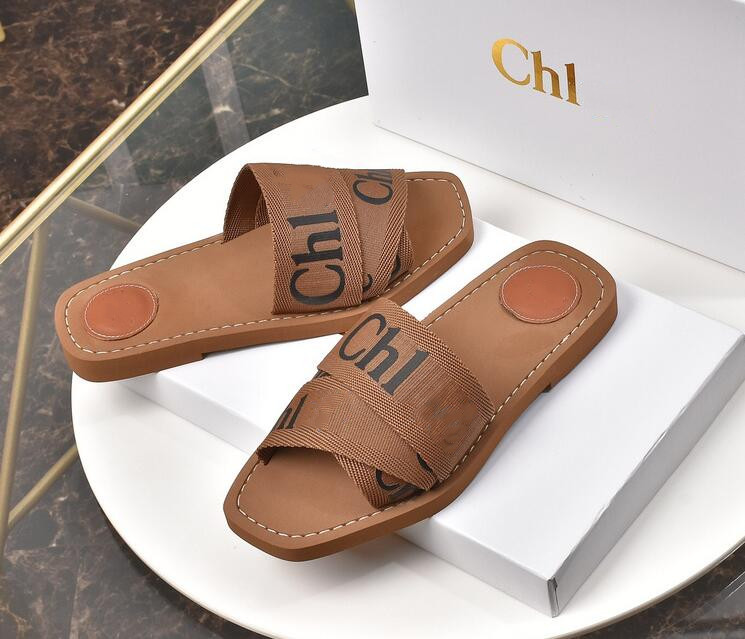 

Classic Letter crossed with flat Slippers Foam outsole Lightweight and comfortable fashionable and beautiful fashion Webbing sandals, Red