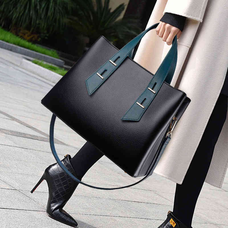 

Fashion women's new high-quality versatile bag luxury designer Women's 2022 style temperament hand simple texture atmospheric One Shoulder Msenger Bag, Big black edition