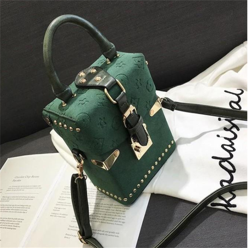 

Rivet Handbags 2022 Square Women Bag Designer Shoulder Messenger Bag Box Package Ladies Hand Purse, Customize