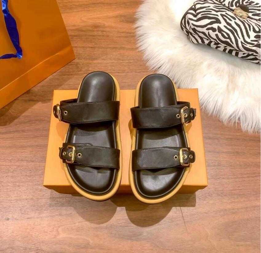

Couples Classic Slippers Designer Retro Sandal Buckle Latch PU Leather Men Women's Flip-Flops Summer Flat Bottom Shoes Outdoor Beach Slipper, Box