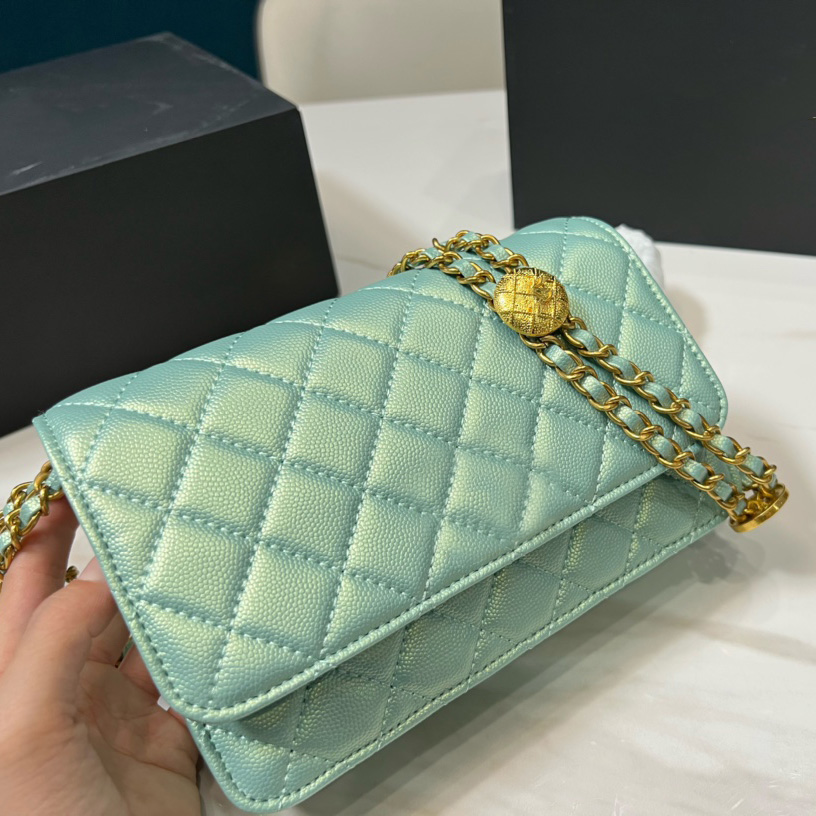 

Classic Mini Flap Quilted Wallet On Chain Bags Iridescent Green Pink Metallic Grained Calfskin Gold-Tone Metal Matelasse Pochette Card Holder Handbag 19cm, Box