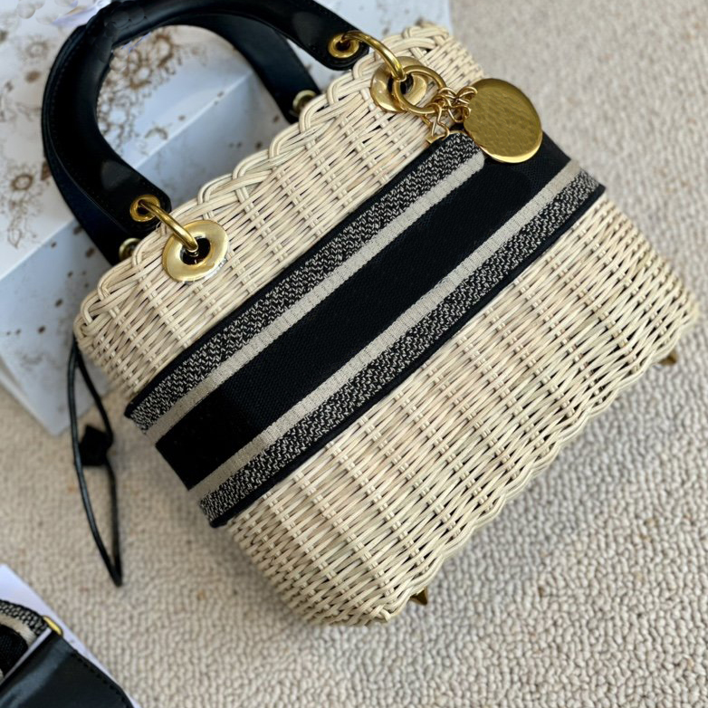 

Summer Beach Shoulder Bag Straw Bags Casual Rattan Women Handbags Wicker Woven Female Totes superior quality Lady Buckets Bag Travel Messenger Purse