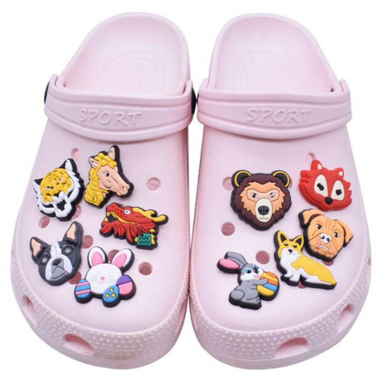 

100pcs custom mix cartoon shoecharms buckle for clog bracelet wristband decoration accessories kids gift