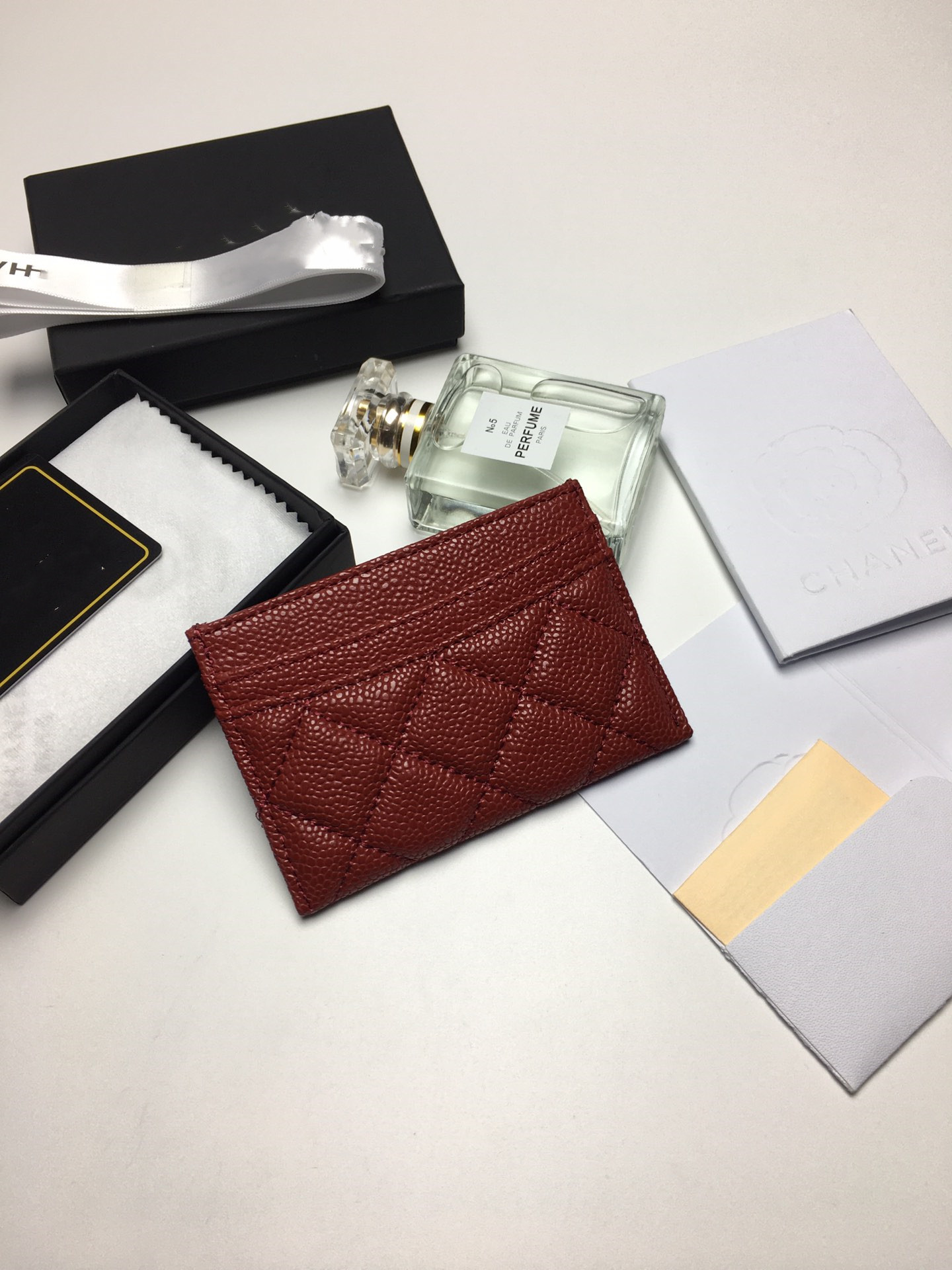 

Designer Card Holder Men Womens Cards Holders Black Lambskin Mini Wallets Coin purse pocket Interior Slot Pockets Genuine Leather small bag, C 10 l