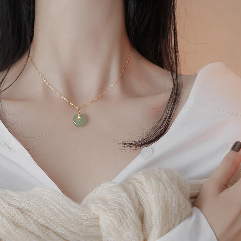 

Pendant Necklaces Silver Inlaid Natural Hetian Jade Necklace Chinese Style Retro Unique Ancient Gold Craft Women's Brand JewelryPendant