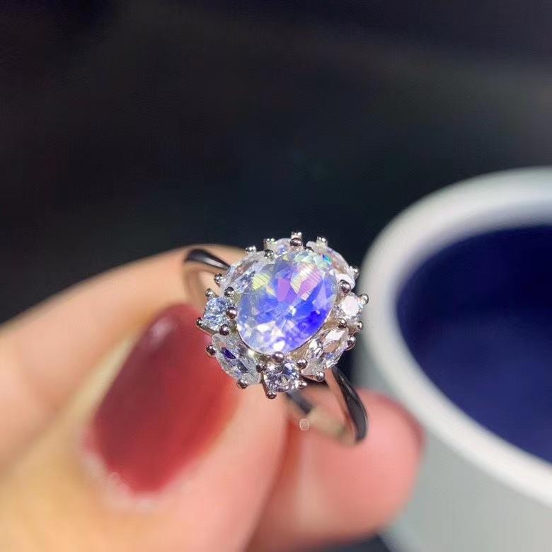 

Cluster Rings Romantic Moonstone Gemstone Ring Women Silver Fine Jewelry Natural Gem Good Color 925 Sterling Moonlight Date GiftCluster