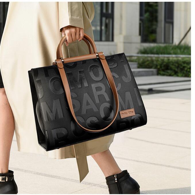

2022 Handbag s Women's fashion high capacity sense big women's hand versatile One Shoulder Messenger Bag tote bags, Delivery as shown