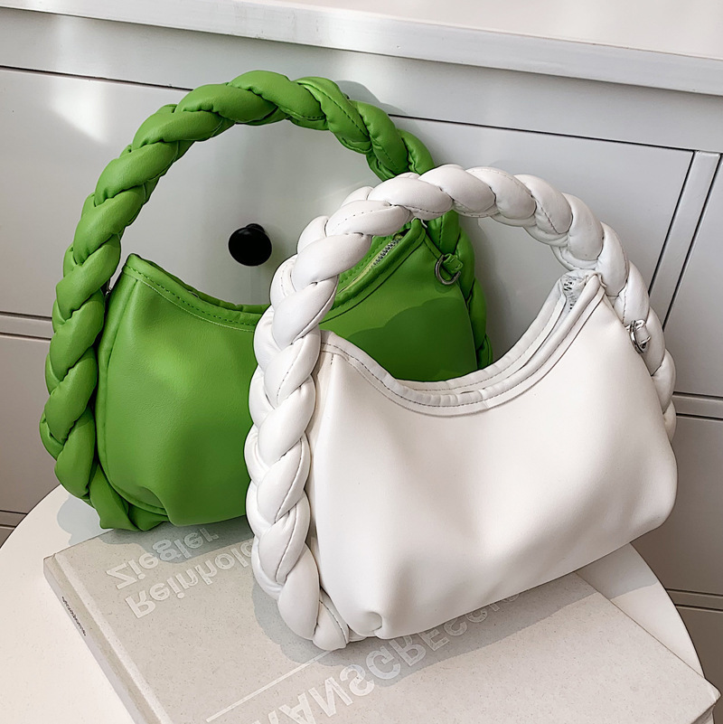 Popular Women's 2022 Spring Summer Versatile Messenger Fashionable H-held Rivet Semicircle Bags Trendy Baguette Mini Shoulder Handbag Casual