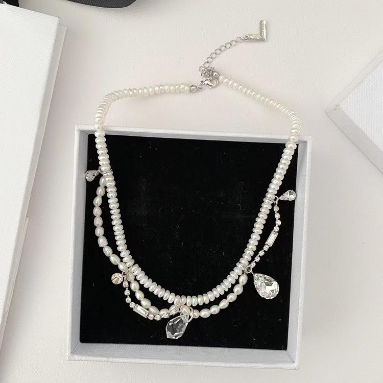 

Pendant Necklaces European And American Retro High-end Light Luxury Freshwater Pearl Drop NecklacePendant