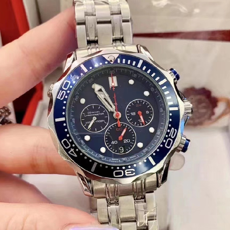 Watch de mode en quartz masculin 44 mm en céramique en acier inoxydable Business imperméable Watch AAA Plongée