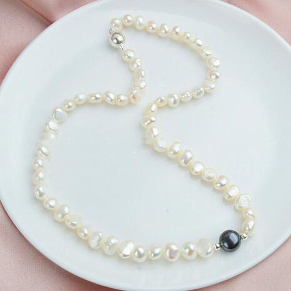 

Real Natural 7-8mm White Freshwater Pearl Black Baroque Necklace 18''