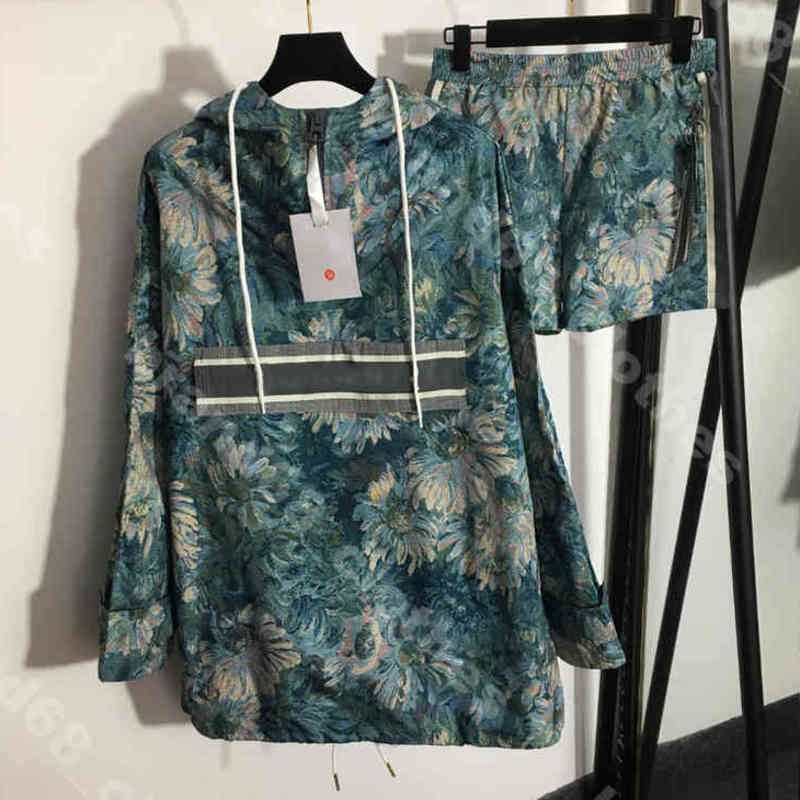 Femmes Pantalons à deux pièces Sweats à capuche vintage Shorts Suit Patchwork Fashion Print Designer Tracksuis Luxury Sports Casual Long Manches