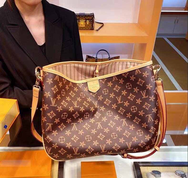 

Women Luxurys Designers Bags Crossbody High Quality Handbags Womens Purses Shoulder Shopping Totes Bag Backpack Style #5158, Brown flower beige strap