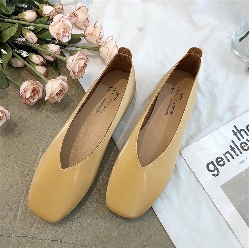 

Classics Women Leather Loafers Candy Color Fashion Square Toe Ballet Flats Casual Retro Comfort Slip On Nursing Shoes White 220616, Green