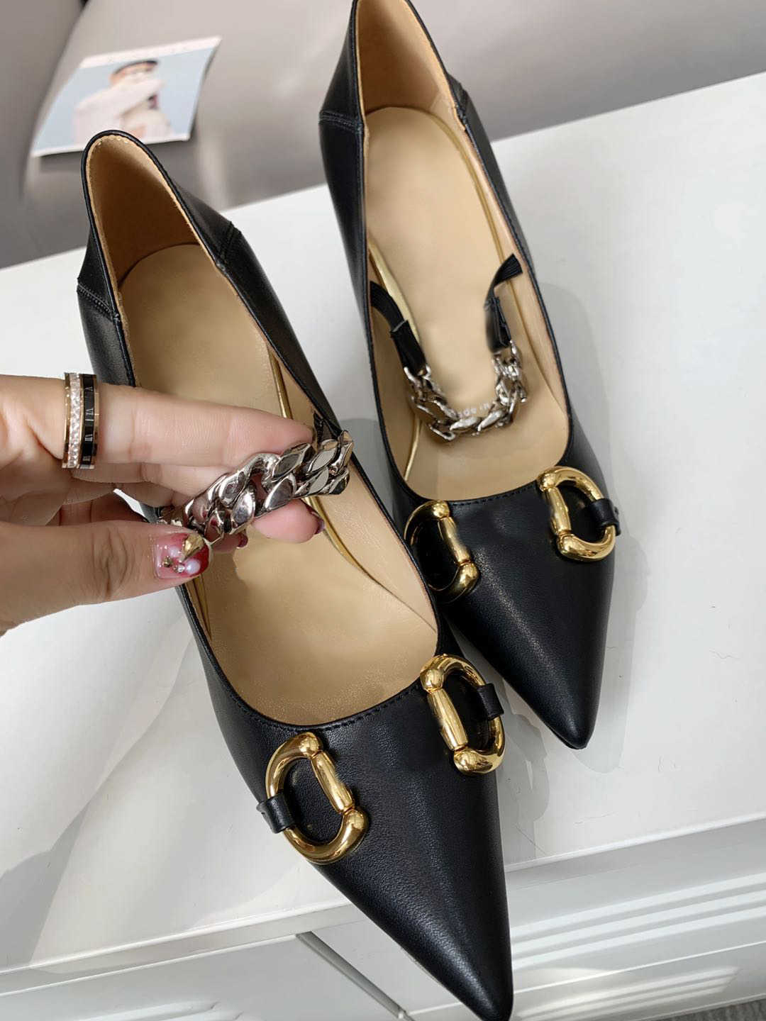 

2022 Designer women's summer shoes high heels pointed toe ladies sandals fashion chain bridal wedding shoess