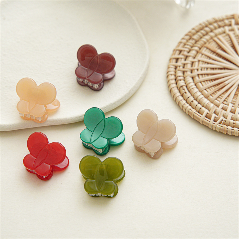

Yamog Lady Mini Size Butterfly Shape Hair Clips Clamp Pure Color Acetic Acid Animal Bangs Hairpins Women Head Wear Ponytail Scrunchies Hair Claws Accessories