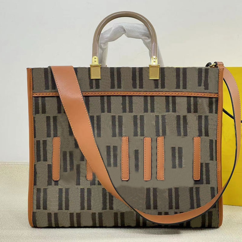 

Luxury saddle crossbody Fendyity Bags For Womens Multicolor Fendace Handbags Designer Sling baguette The Tote Bag Fends purses Woman 7A High Quality Wallet F0MU