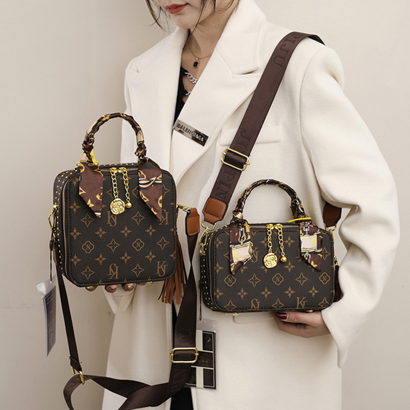 

Wholesale ladies leather shoulder bags high quality classic old color crossbody bag street personality rivet handbag sweet and lovely tassel ribbon handbags, Coffee1-rectangle-6820